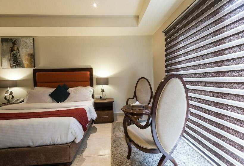 هتل Lodge By Eagles