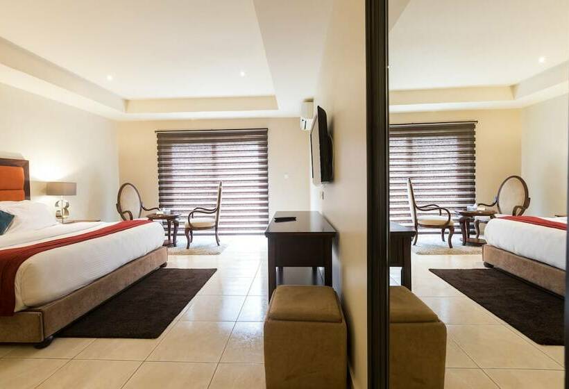 هتل Lodge By Eagles