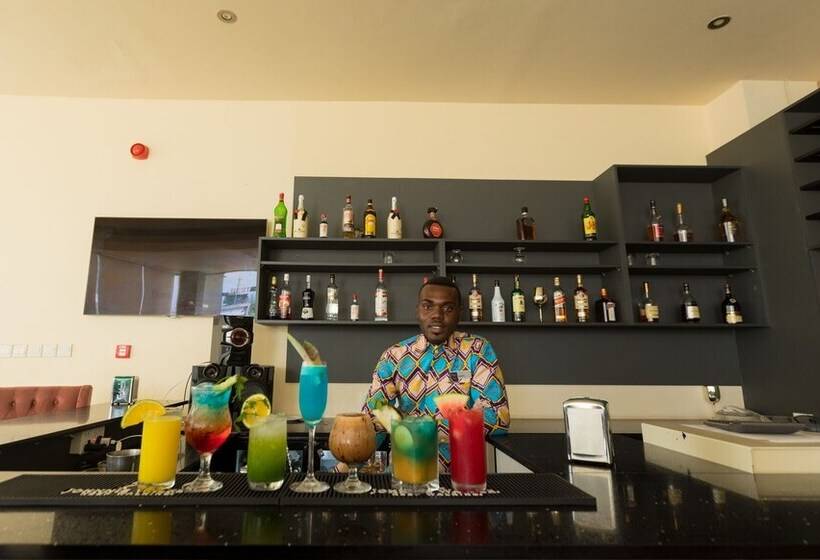 هتل Lodge By Eagles