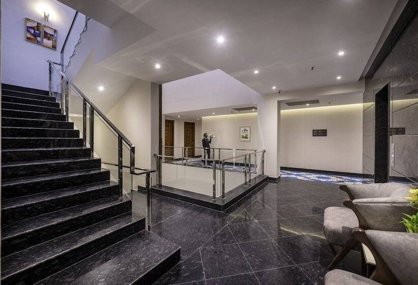 فندق Lords Inn Chandigarh Zirakpur