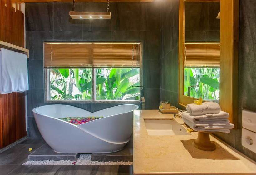 בית מלון כפרי Manah Shanti Suites By Pramana Villas