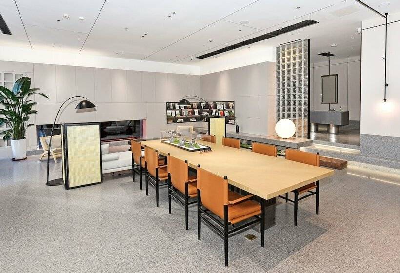 Отель Mango Crystal