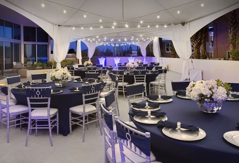 فندق Max Beach Resort