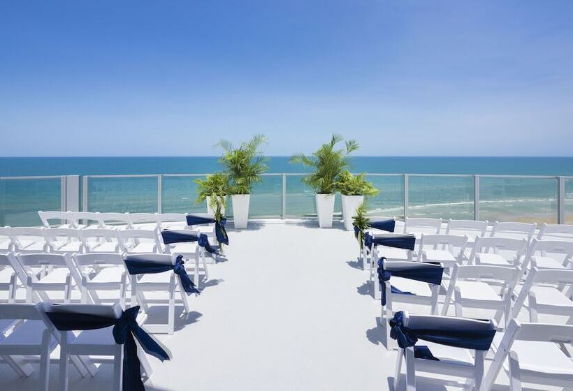 فندق Max Beach Resort