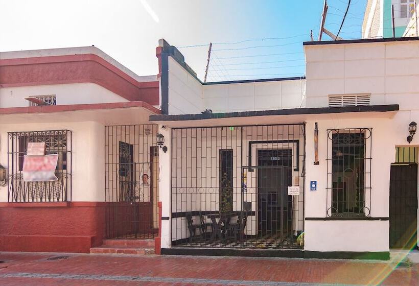 בית מלון כפרי Minita De Oro