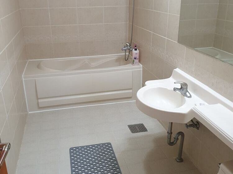 酒店 Munkyung Tourist