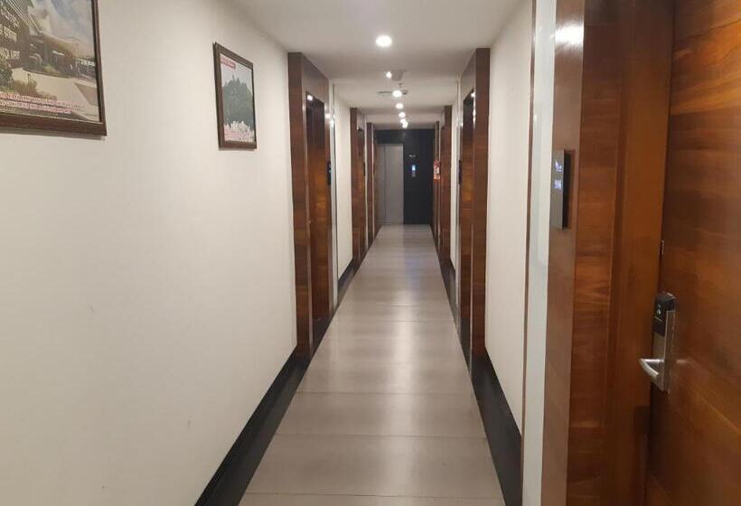 호텔 Namo Residency