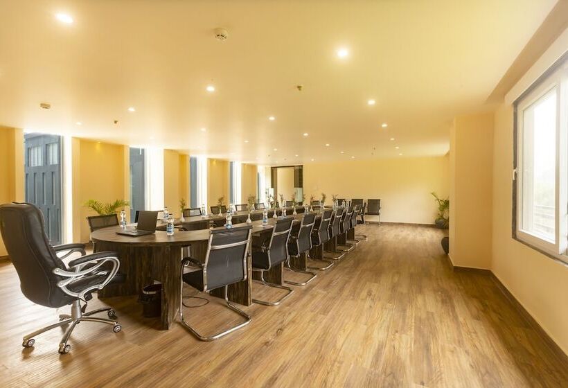 هتل Nature Valley