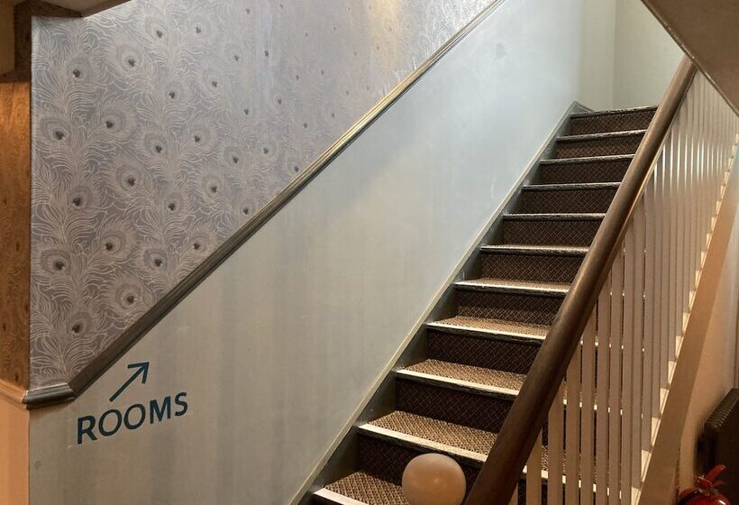 בית מלון כפרי Old Swan