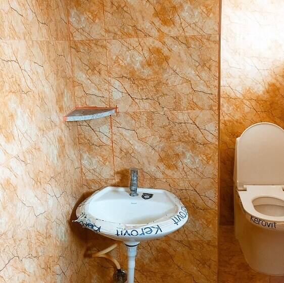 בית מלון כפרי Pearl Valley Residency