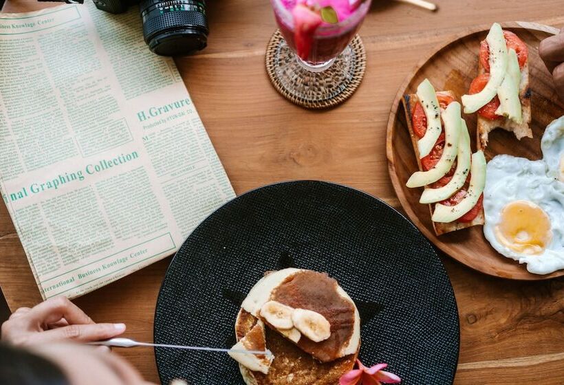 Porter Hotel   Surf & Yoga Retreat