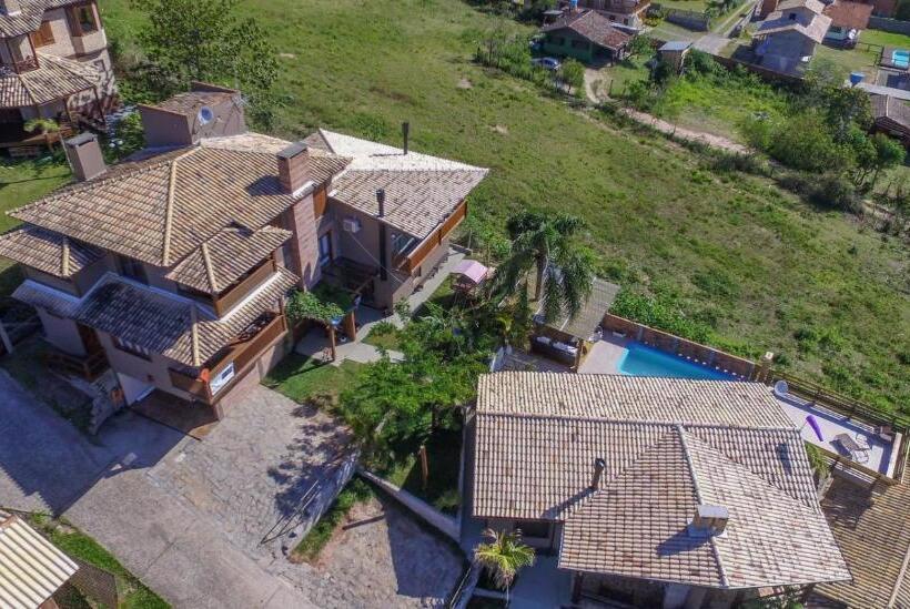 ホテル Pousada Bangalôs Do Rosa