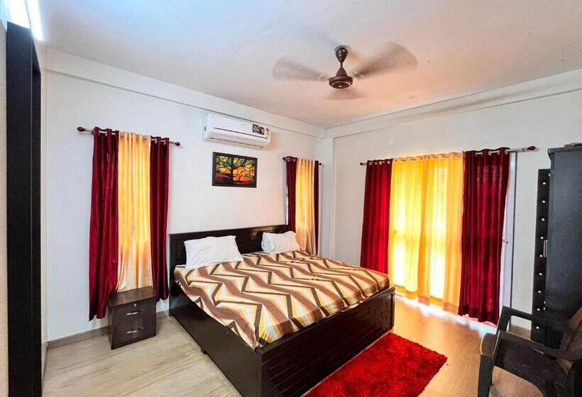 בית מלון כפרי Pushpam Lords Resort Karjat  Pure Veg