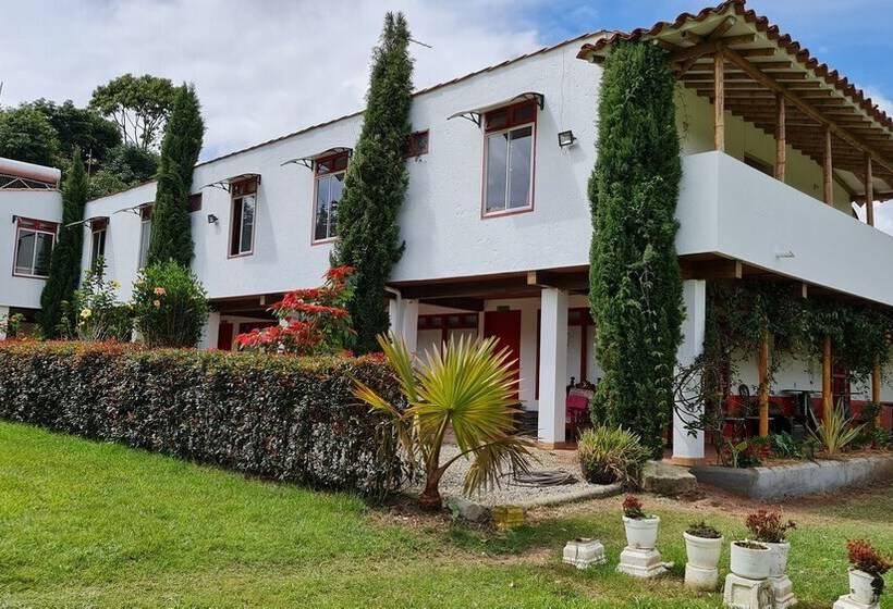 فندق ريفى Hostería Brisas Del Río