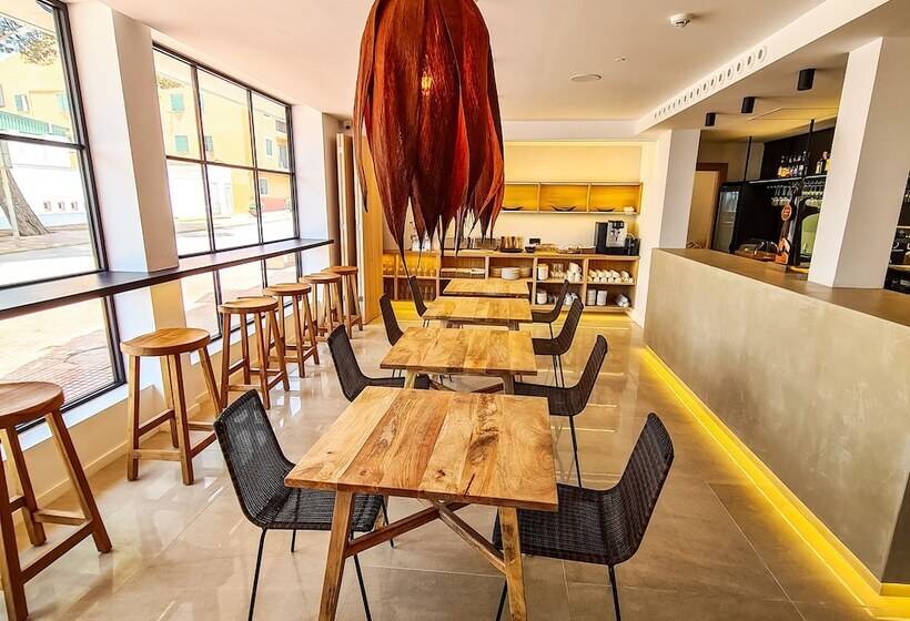 فندق S´estancia Suites