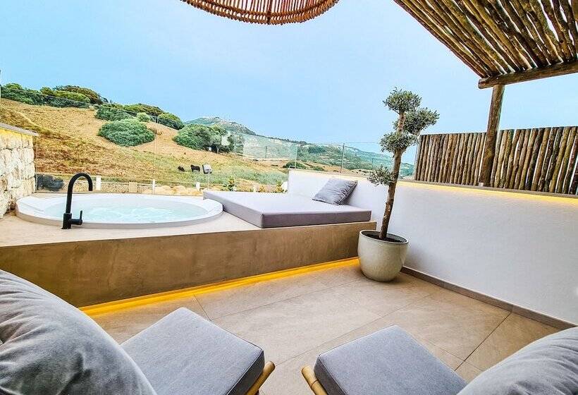 فندق S´estancia Suites