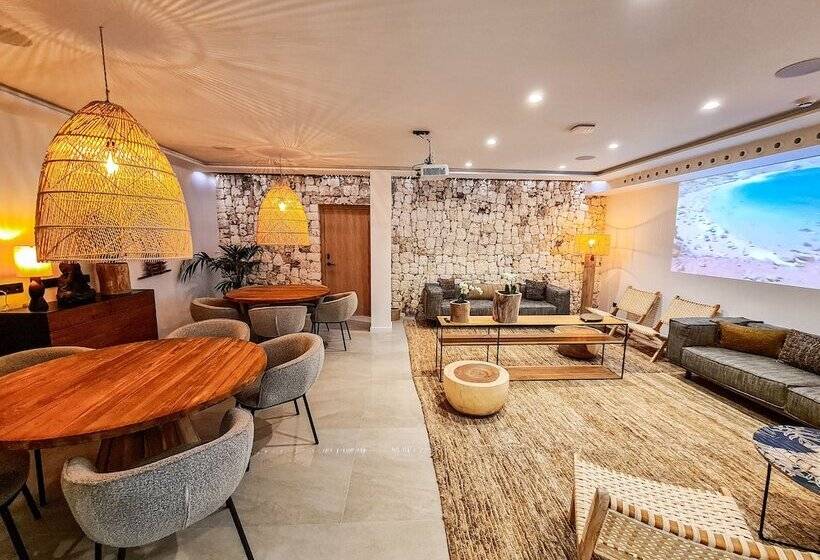 فندق S´estancia Suites