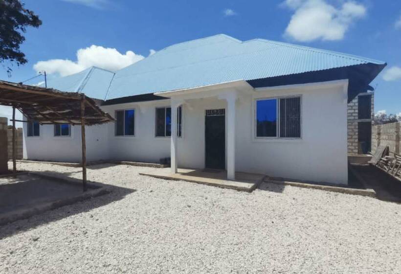 בית מלון כפרי Serenity House Zanzibar