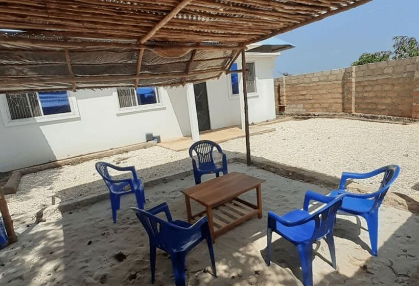 בית מלון כפרי Serenity House Zanzibar