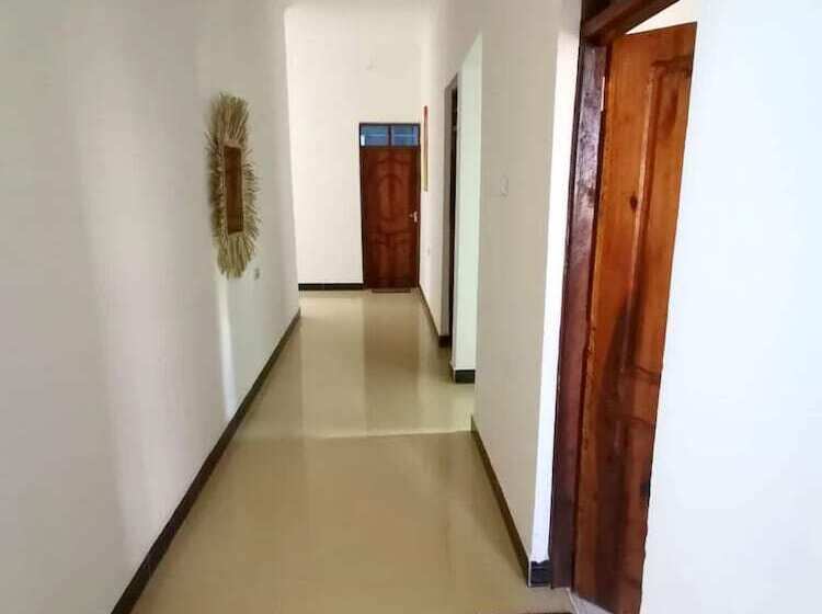 בית מלון כפרי Serenity House Zanzibar