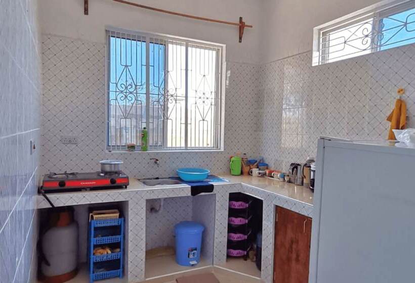 בית מלון כפרי Serenity House Zanzibar