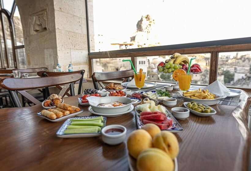 هتل Serenus Cave Suites
