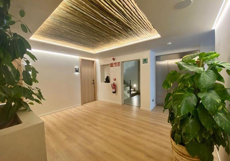 فندق S´estancia Suites