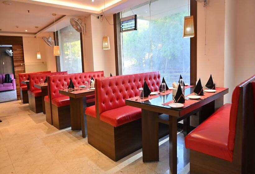 בית מלון כפרי Silver Land New Digha