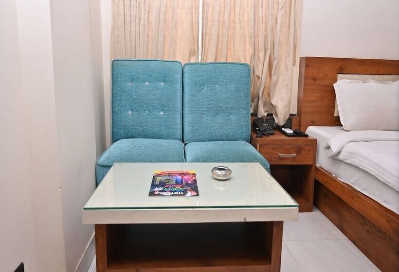 בית מלון כפרי Silver Land New Digha