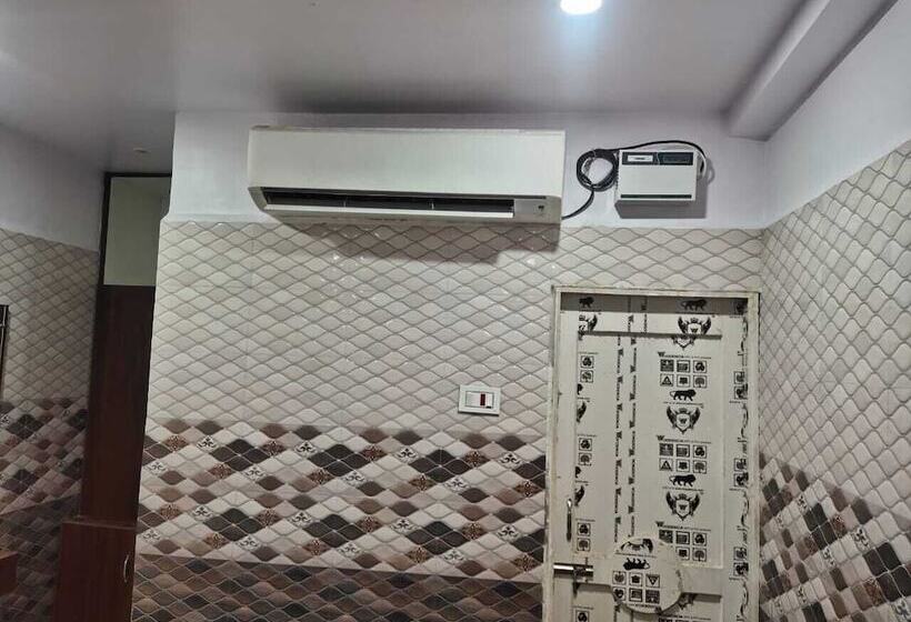 فندق Sri Mahalakshmi Deluxe Lodge