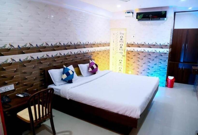 فندق Sri Mahalakshmi Deluxe Lodge