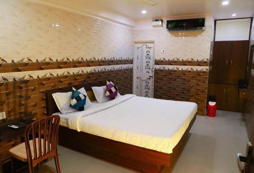 فندق Sri Mahalakshmi Deluxe Lodge