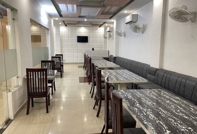 ホテル Sumedha G Village Resort And Spa