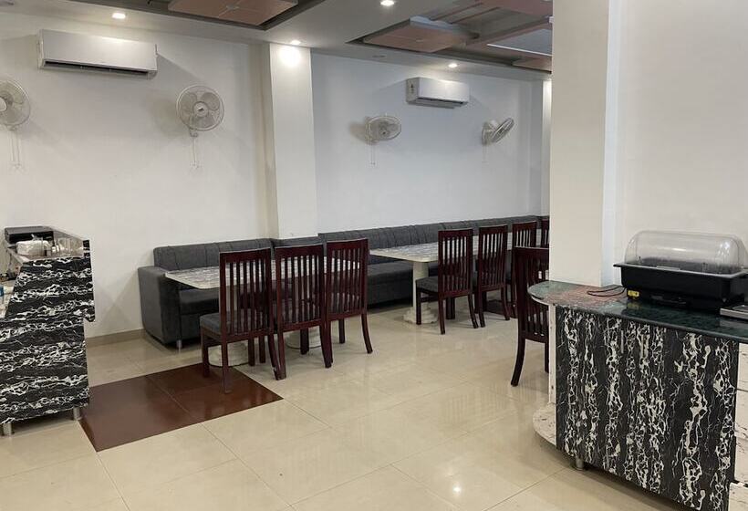 ホテル Sumedha G Village Resort And Spa