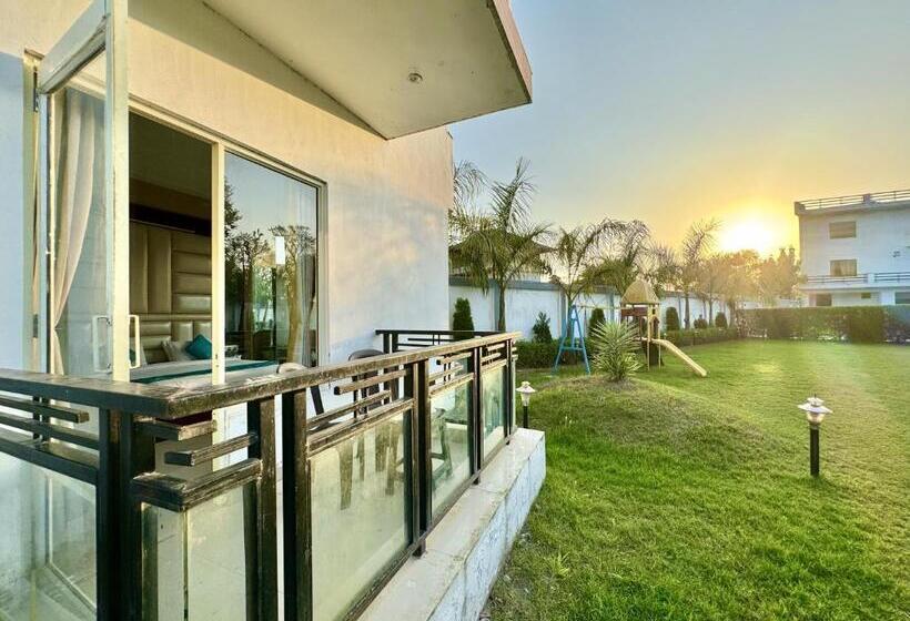 ホテル Sumedha G Village Resort And Spa