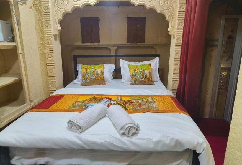 Hotel Goroomgo Temple View Jaisalmer