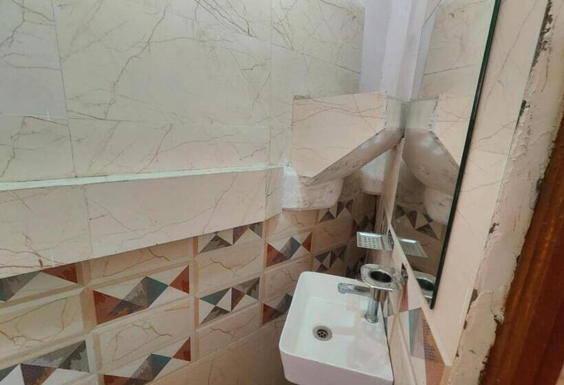 Hotel Goroomgo Temple View Jaisalmer