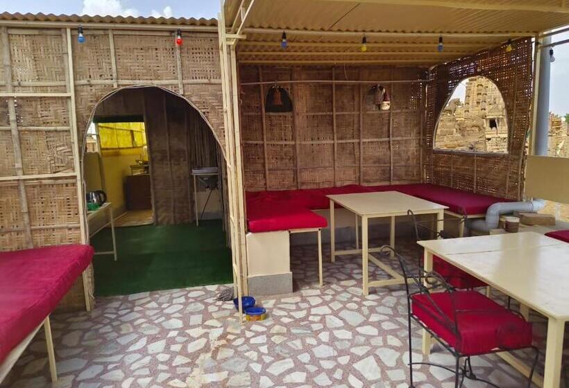 Hotel Goroomgo Temple View Jaisalmer