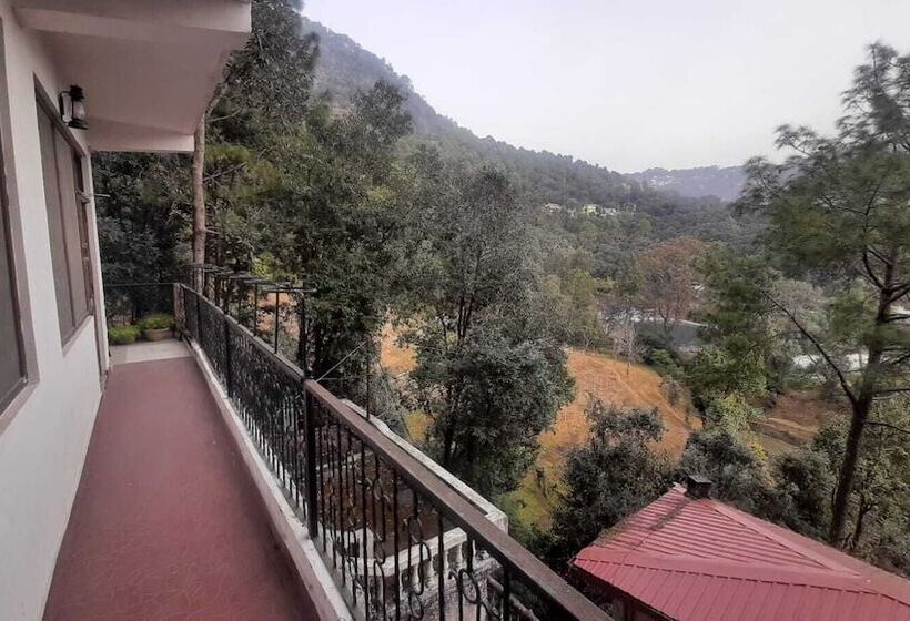 בית מלון כפרי The Canadian Woods Resort