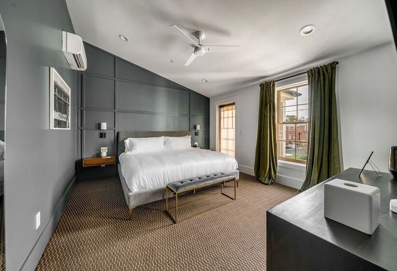 فندق The Emerald Boutique Stays