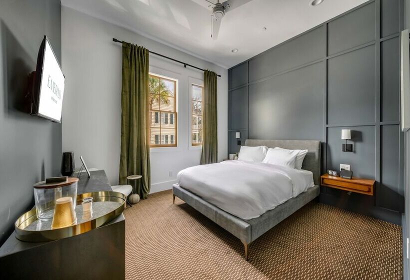 酒店 The Emerald Boutique Stays