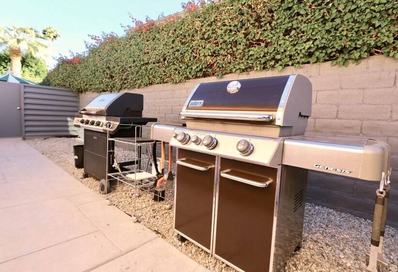 The Marley Hotel By Avantstay 20 Occ Full Hotel Buyout In Palm Springs W/ Pool & Hot Tub!