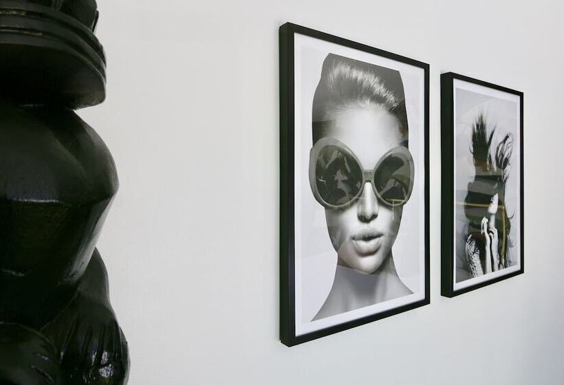 The Marley Hotel By Avantstay 20 Occ Full Hotel Buyout In Palm Springs W/ Pool & Hot Tub!