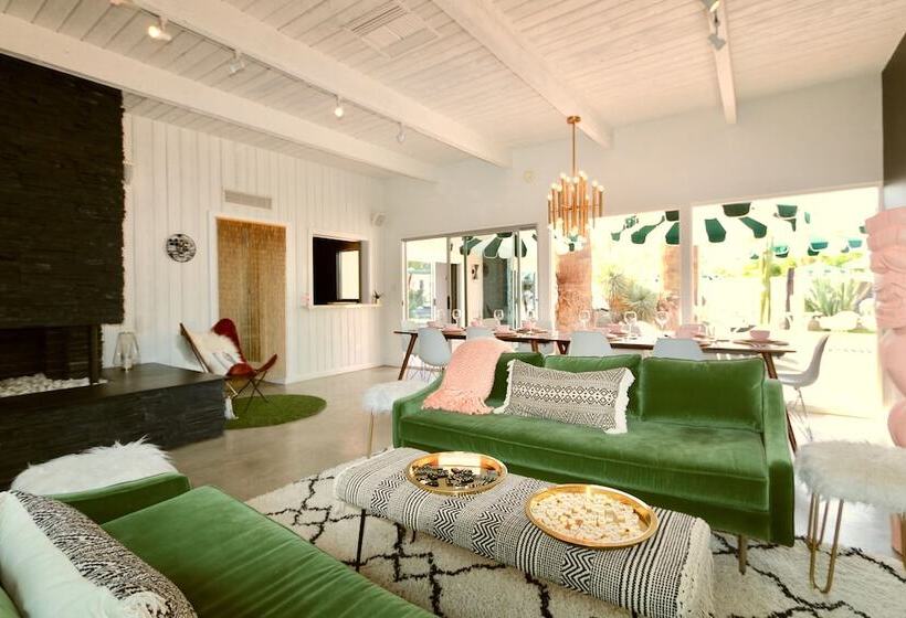 The Marley Hotel By Avantstay 20 Occ Full Hotel Buyout In Palm Springs W/ Pool & Hot Tub!