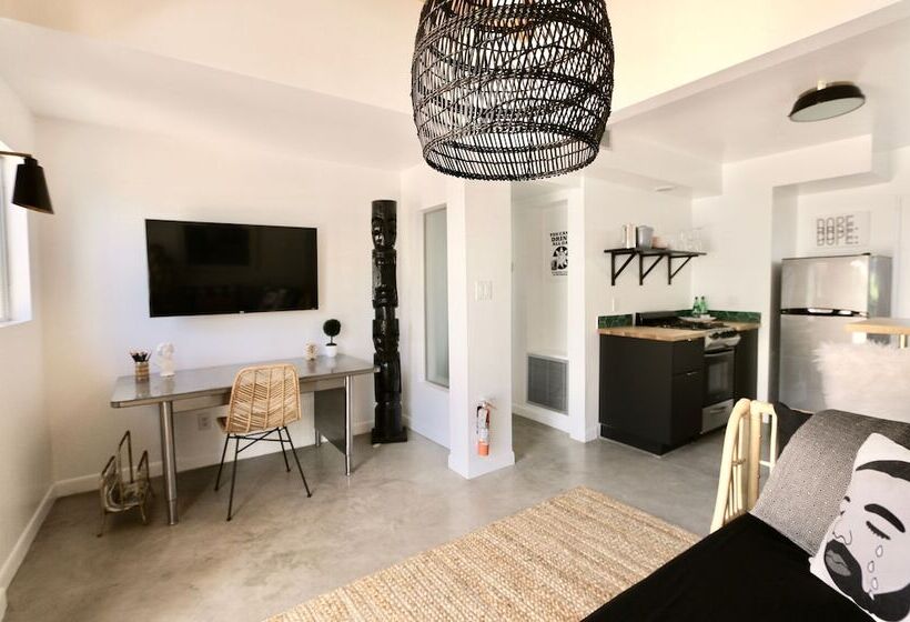 The Marley Hotel By Avantstay 20 Occ Full Hotel Buyout In Palm Springs W/ Pool & Hot Tub!