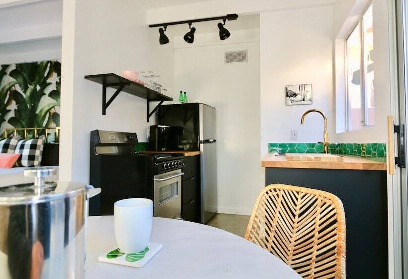 The Marley Hotel By Avantstay 20 Occ Full Hotel Buyout In Palm Springs W/ Pool & Hot Tub!