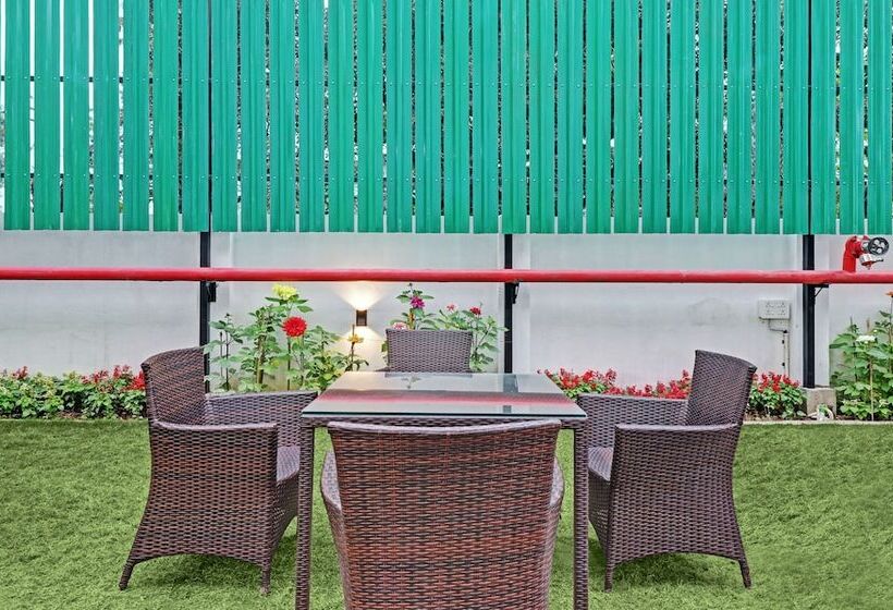 בית מלון כפרי Treebo Kanopy Greens