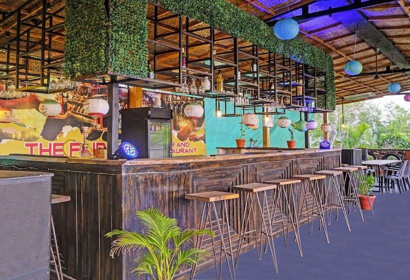 בית מלון כפרי Treebo Trend Resorte Ferro