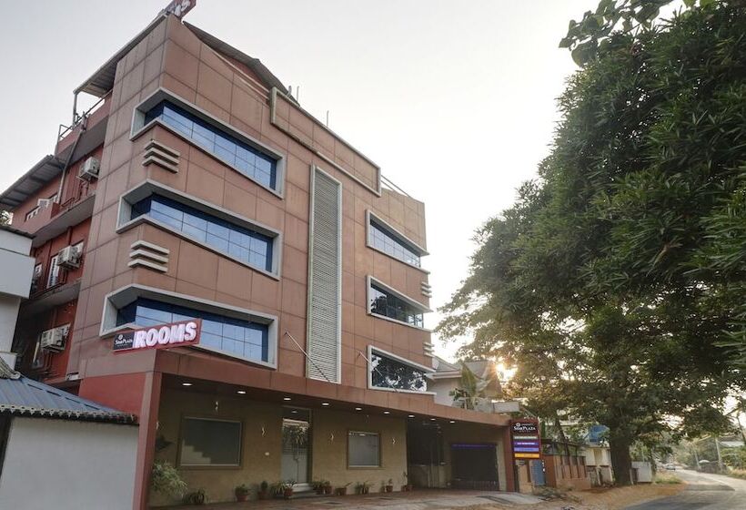 酒店 Treebo Thoduvas Star Plaza Cochin Airport