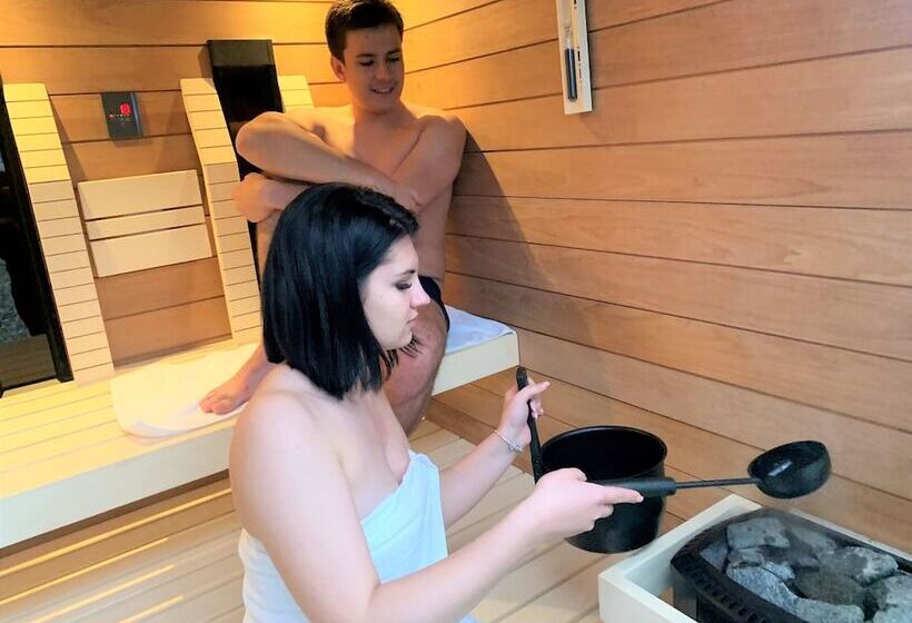 酒店 Waterfront Lodge